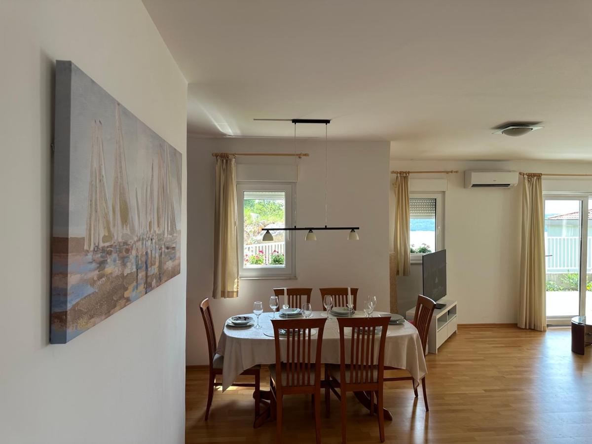 Aurora Luxury Apartment Trogir Eksteriør billede